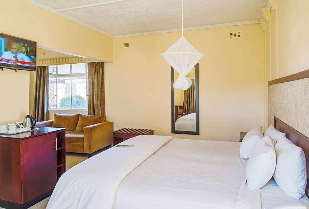 Kadoma Hotel & Conference Centre Номер фото