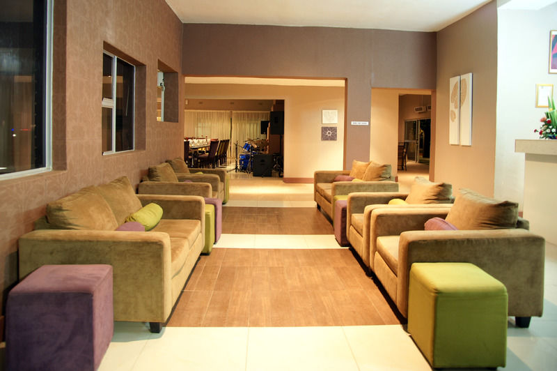 Kadoma Hotel & Conference Centre Екстер'єр фото