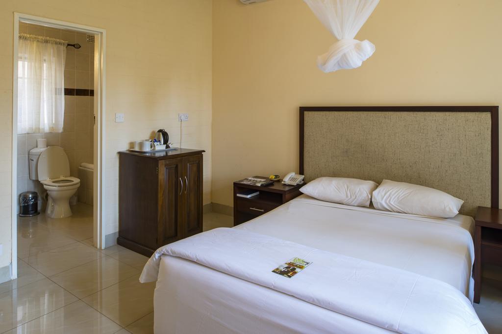 Kadoma Hotel & Conference Centre Екстер'єр фото